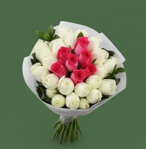 Ramo De 24 Rosas Con Centro Especial